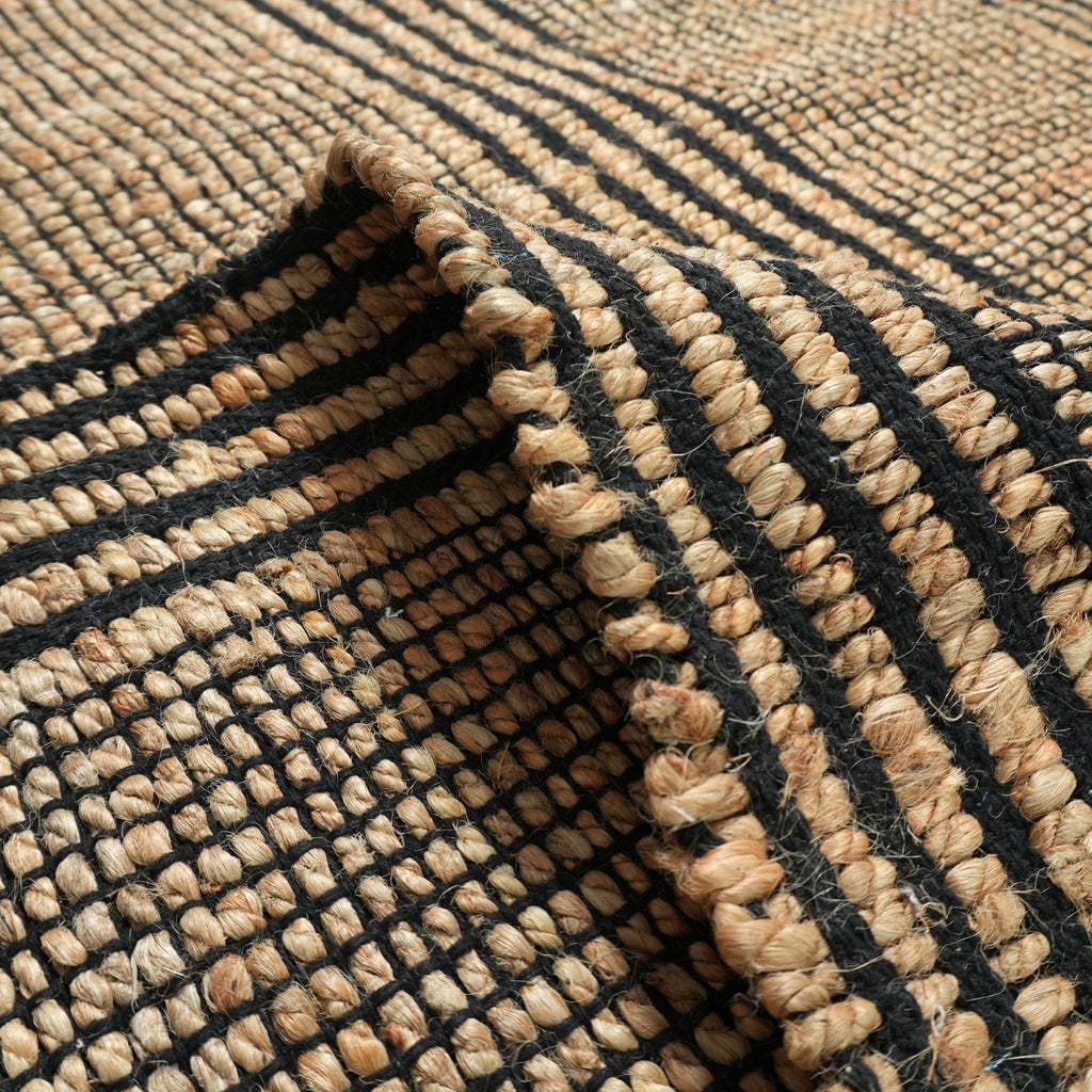 Carrara Rug - Eerie Black / Basic Beige [JUTE + COTTON]