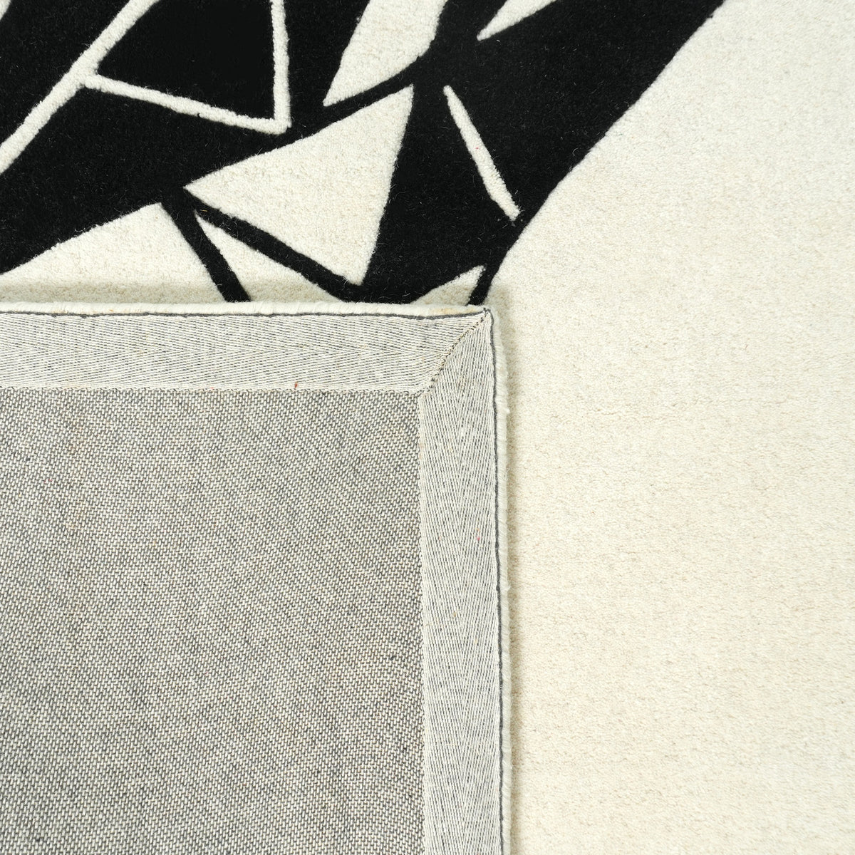 Ostriva Rug -  WoodSmoke / Pearl Bush [INDIAN BLEND WOOL]